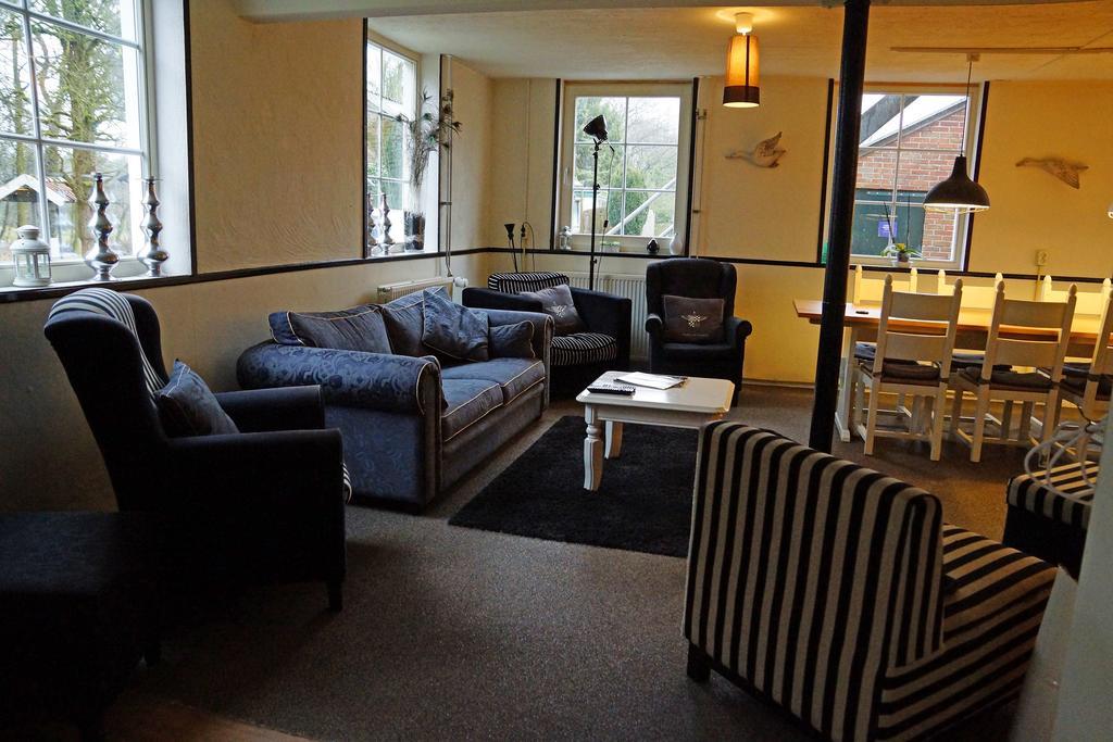 D'N Twist Bed & Breakfast Overloon Екстериор снимка