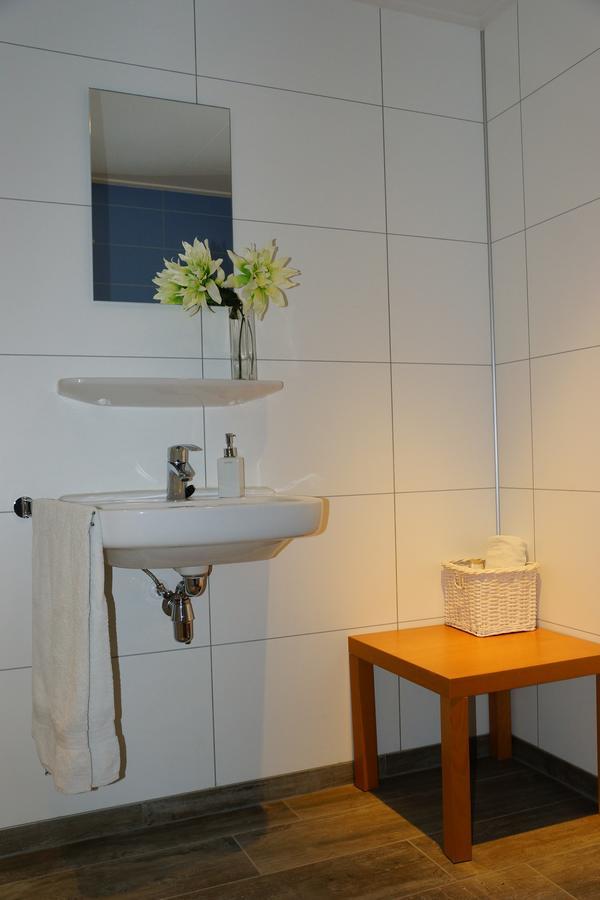 D'N Twist Bed & Breakfast Overloon Екстериор снимка